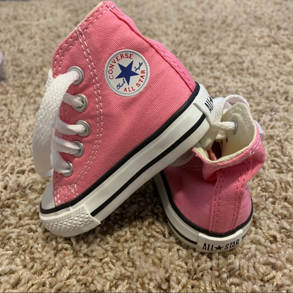 Baby size 2 3-6month converse